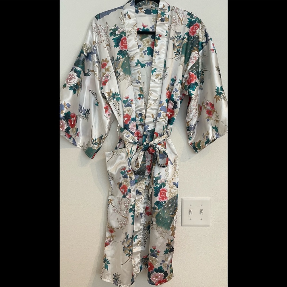 Beautiful vintage ICHI BAN JAPAN robe